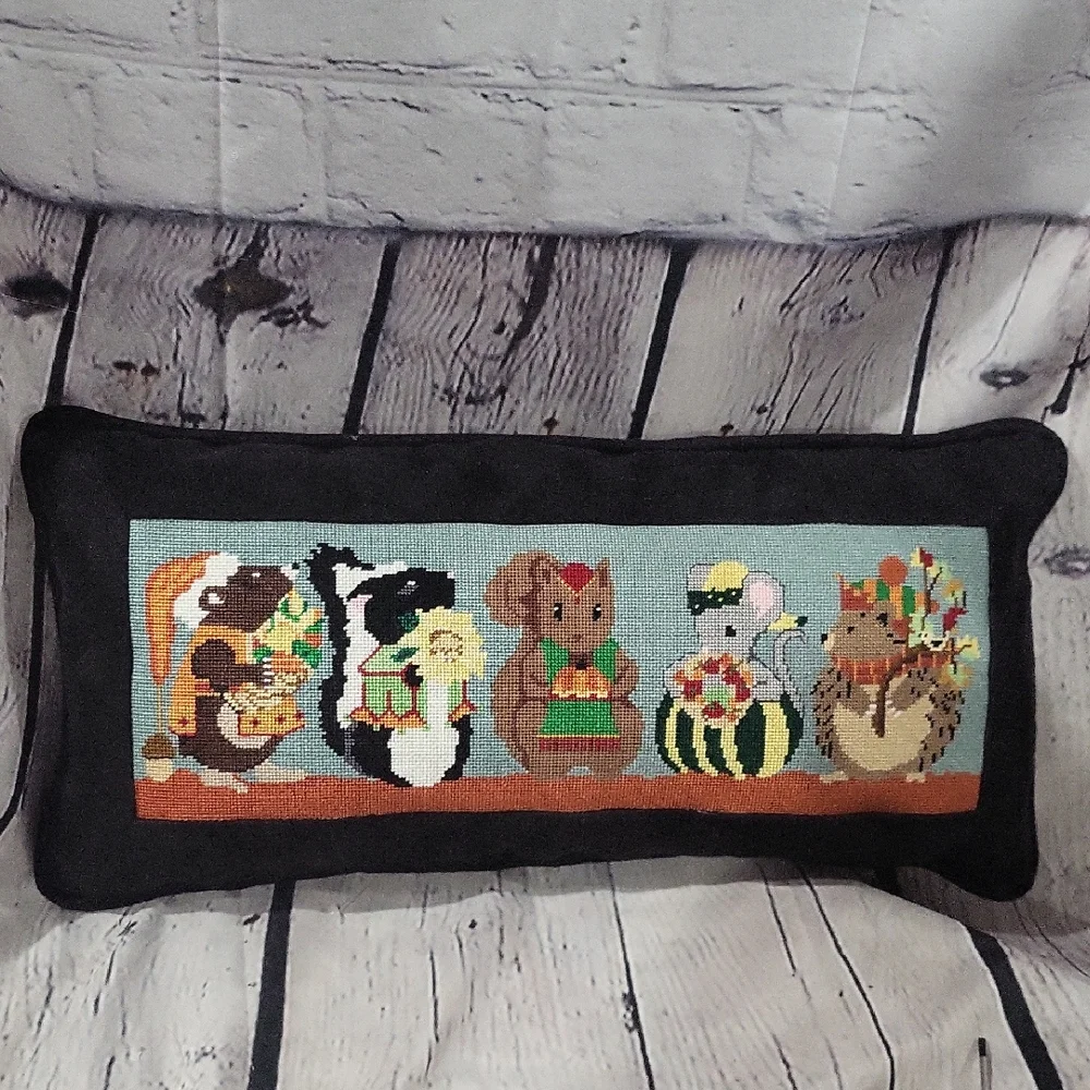 Melissa Shirley Thanksgiving Critters Decorative Cross Stich Pillow